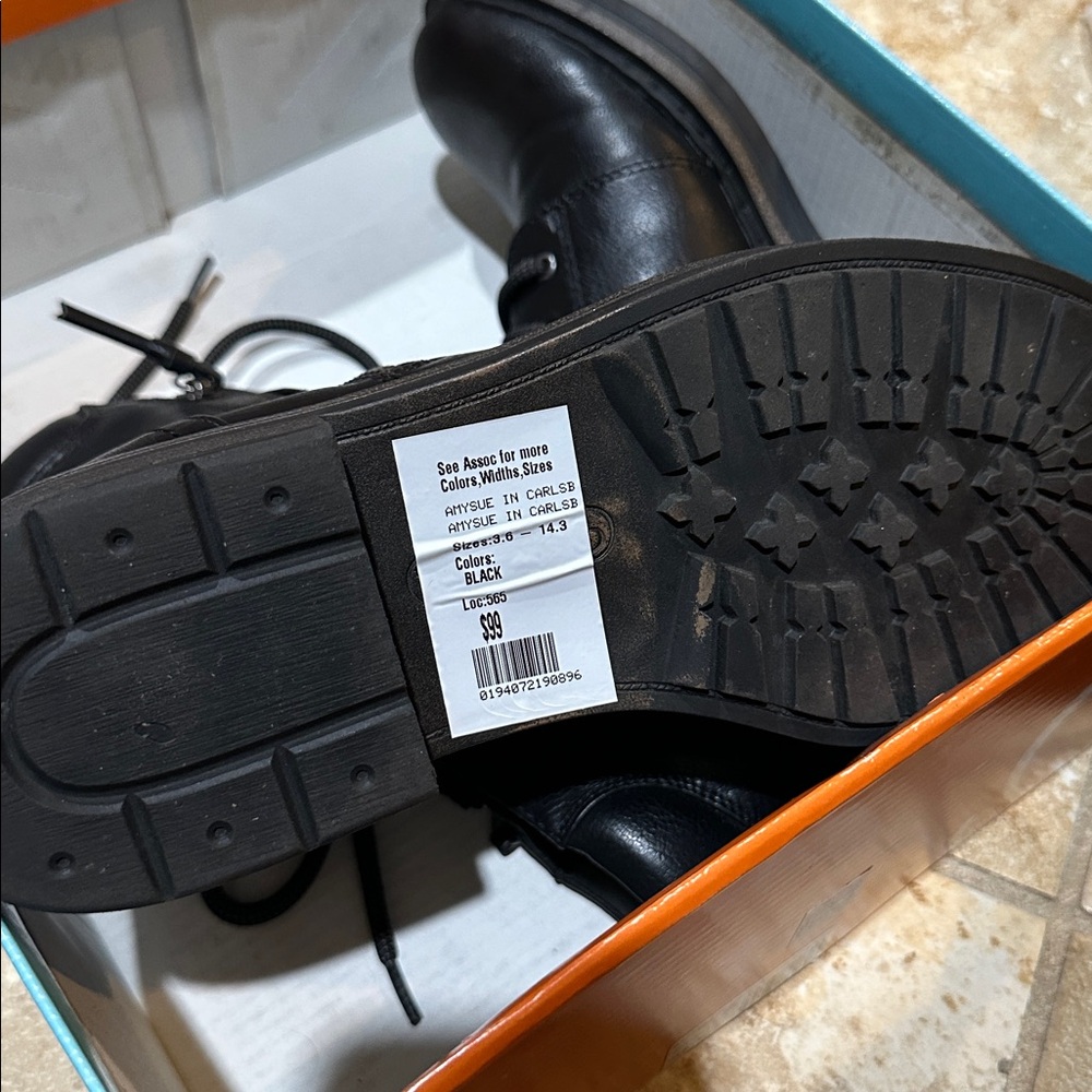 BareTraps AMYSUE Boots Black Size 7.5 pallet item see description Like New - Picture 11 of 12